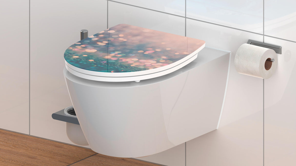 Högblank mönstrad toalettsits universal i Duroplast - BĂST. CC-mĂ„tt: 90-190mm LĂ€ngd: 435-490mm Bredd: 374mm.