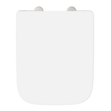 Vit toalettsits E-formad universal i Duroplast - BÄST. CC-mått: 105-205mm Längd: 390-440mm Bredd: 360mm.